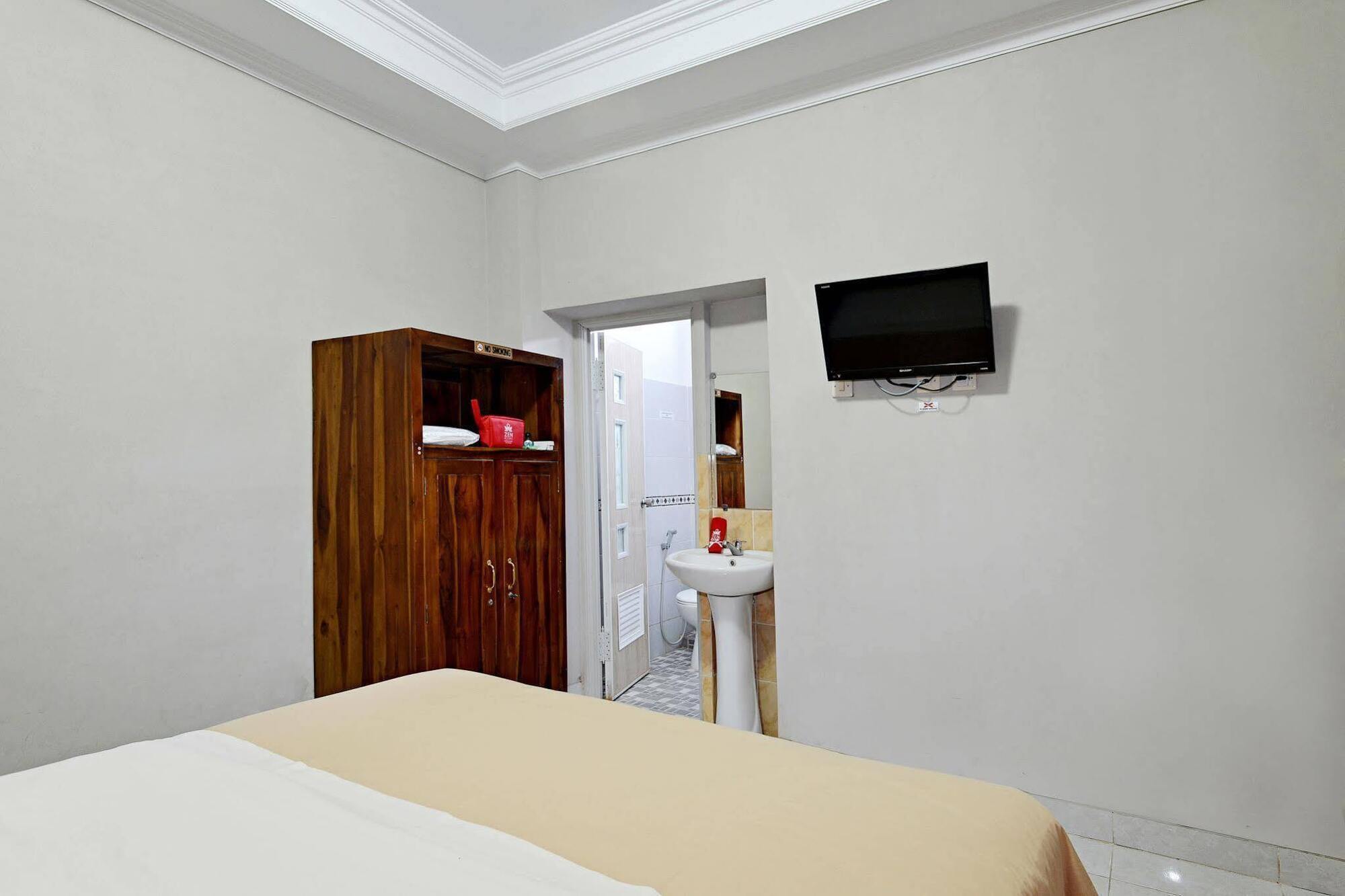 Zen Rooms Sabana Urip Sumoharjo Yogyakarta Esterno foto